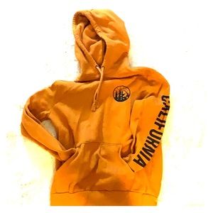 Super comfy mens sweatshirt!